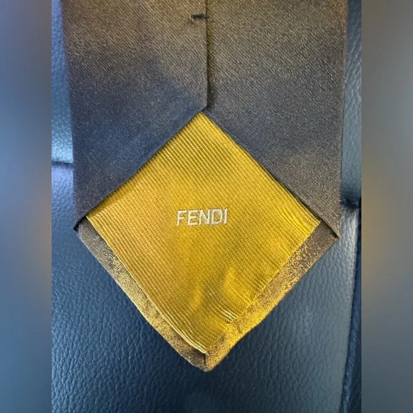 FENDI NWT NECKTIE - Picture 3 of 5